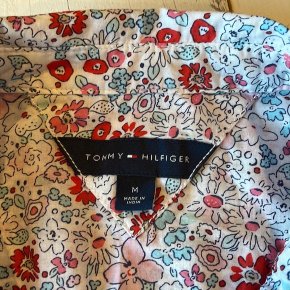 Tommy Hilfiger button down short sleeve floral blouse - Picture 2 of 7